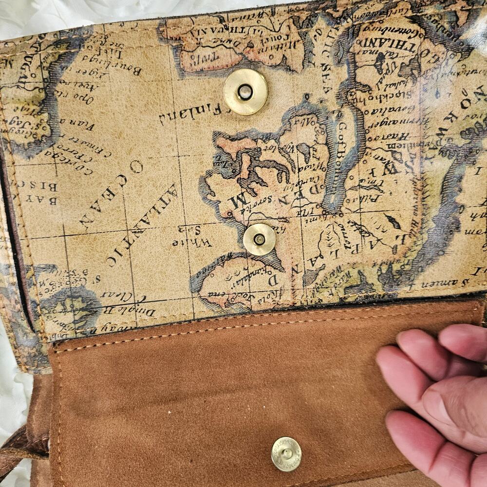 Patricia Nash Vintage European Map crossbody bag - Picture 8 of 13
